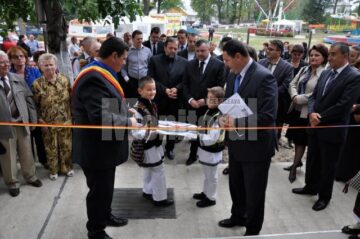 Bucurie și emoție la inaugurarea școlii din Pătrăuți