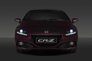 Honda CR-Z Facelift debutează la finele lunii septembrie