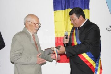 Momente emoționante la ”întâlnirea cu fiii satului”