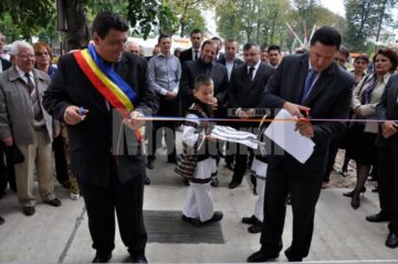 Bucurie și emoție la inaugurarea școlii din Pătrăuți
