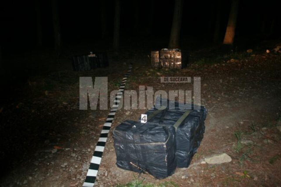 Peste 16.000 de pachete de țigări de contrabandă, reținute în weekend