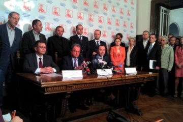 Mihai Răzvan Ungureanu, Vasile Blaga și Aurelian Pavelescu au semnat, ieri, protocolul Alianței partidelor de dreapta