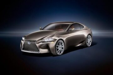 Lexus va lansa conceptul LF-CC la Salonul Auto de la Paris