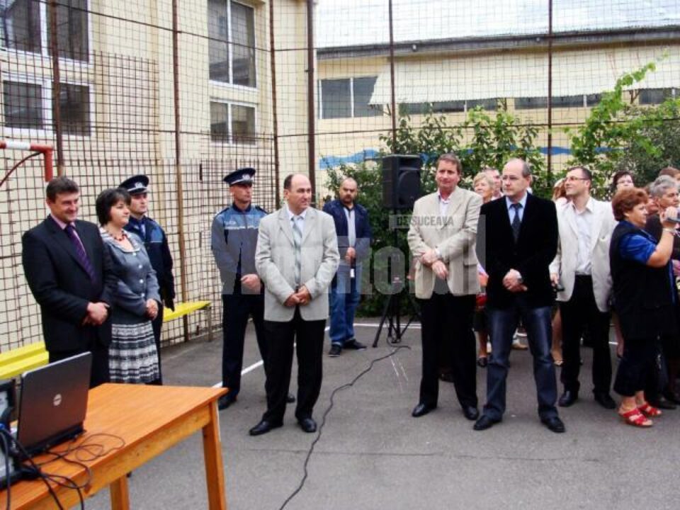 Deschidere de an școlar, la Școala Nr. 2 „Ion Irimescu” din Fălticeni