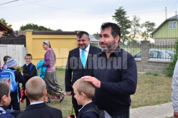 Deputatul Ioan Bălan s-a arătat plăcut surprins de modul în care școlile au fost pregătire pentru noul an școlar