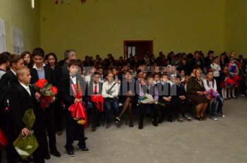 Deputatul Ioan Bălan s-a arătat plăcut surprins de modul în care școlile au fost pregătire pentru noul an școlar