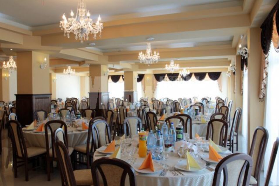 Restaurantul Pasa tempo organizează mese pentru orice fel de eveniment