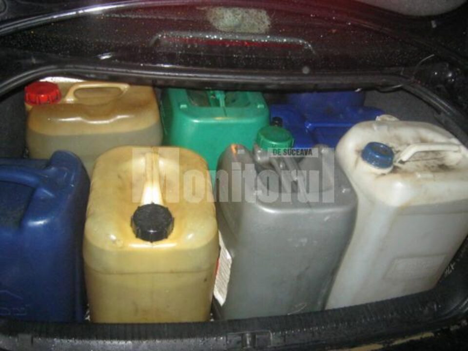 Au furat în trei luni aproape șapte tone de motorină