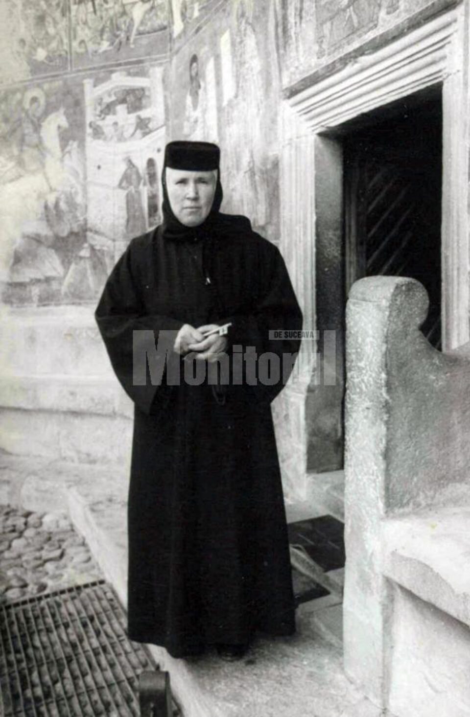 Maica Irina, în 1991, la reînființarea obștii Mănăstirii Voroneț