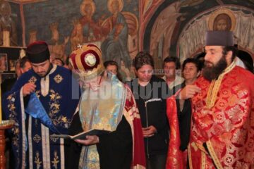 Slujba de Te Deum Maica stareta Irina Pantescu de la Voronet aniversata la 80 de ani (34)