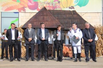 Oficialitățile sucevene au deschis Târgul „Produs în Bucovina”