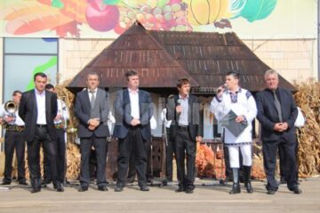 Oficialitățile sucevene au deschis Târgul „Produs în Bucovina”