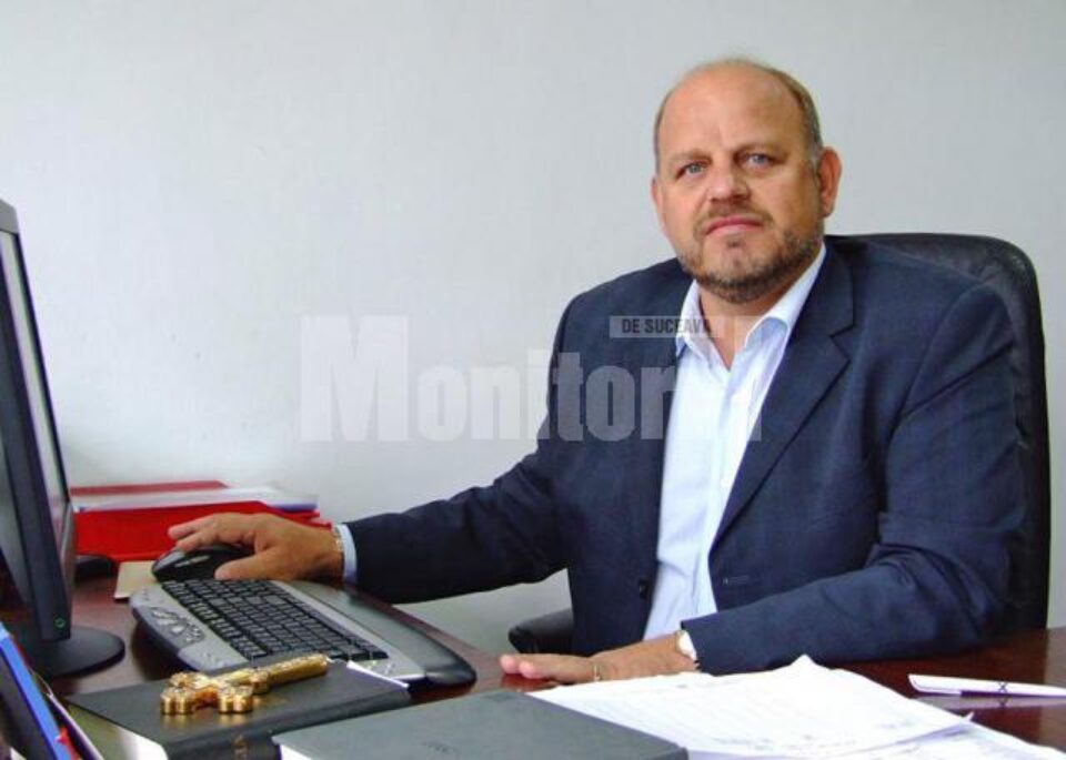 Primarul Olărean crede că va rezolva problema locurilor de parcare în Rădăuți