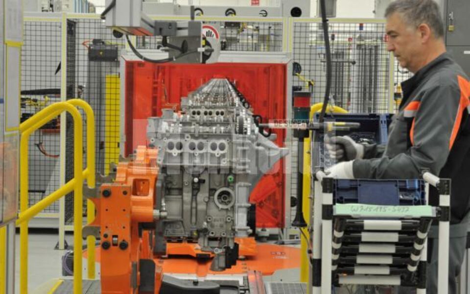 Ford va tripla producția de motoare EcoBoost