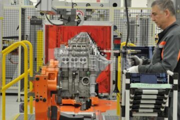 Ford va tripla producția de motoare EcoBoost