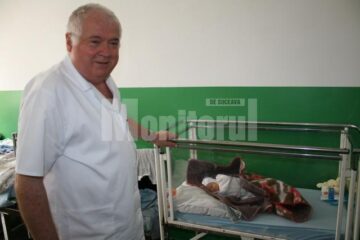 Fetița abandonată este acum în stare bună la secția de pediatrie a spitalului din Gura Humorului