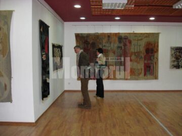Deschiderea expoziției cu genericul „Tapiseria sau povestea țesută”