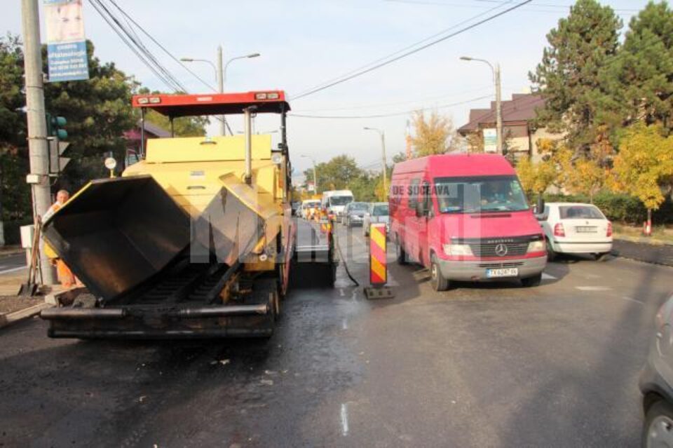 Asfaltările au dat peste cap traficul din centrul Sucevei