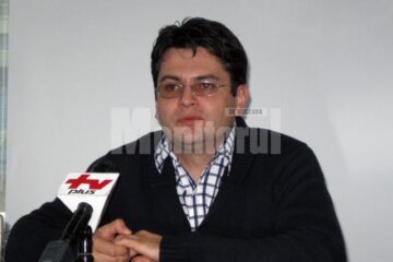 Adrian Popescu: „Ținând cont de distanța și de căile de acces din zona menționată, cazurile din satul Brodina de Sus sunt internate la Spitalul Municipal Rădăuți”