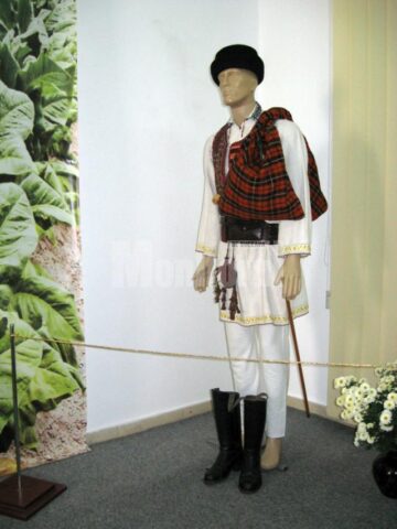Expoziția „Vicii și delicii. Tutunul - iarba dracului, prin timpuri”