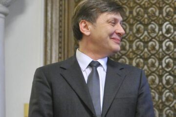 Antonescu: Domnul Gigi Becali are un electorat, are o zonă de comunicare. Foto: MEDIAFAX