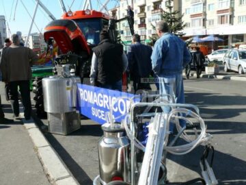 Sărbătoarea pomicultorilor din Fălticeni s-a desfășurat în Piața „Nada Florilor”