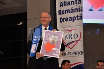 Orest Onofrei și cadoul oferit lui Ioan Bălan