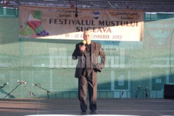 Sâmbătă, la Festivalul Mustului a cântat Benone Sinulescu