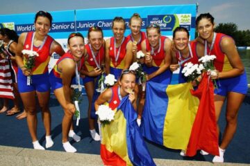 Geanina Beleagă (prima din dreapta) ar putea fi premiată de consilierii locali suceveni