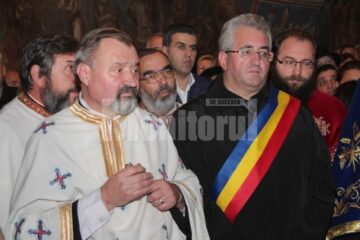 O reproducere a Icoanei „Pantanassa” de pe Muntele Athos a ajuns aseară la Biserica Sf. Dumitru din Suceava