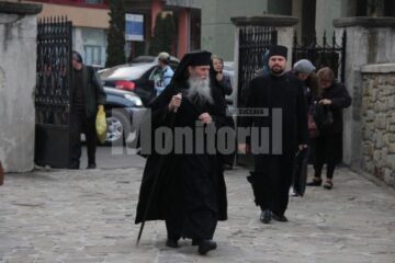 O reproducere a Icoanei „Pantanassa” de pe Muntele Athos a ajuns aseară la Biserica Sf. Dumitru din Suceava