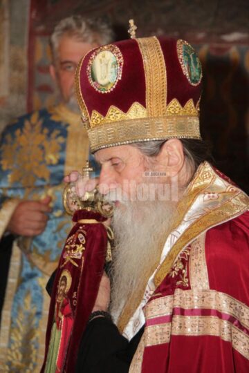 O reproducere a Icoanei „Pantanassa” de pe Muntele Athos a ajuns aseară la Biserica Sf. Dumitru din Suceava
