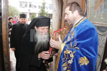 O reproducere a Icoanei „Pantanassa” de pe Muntele Athos a ajuns aseară la Biserica Sf. Dumitru din Suceava