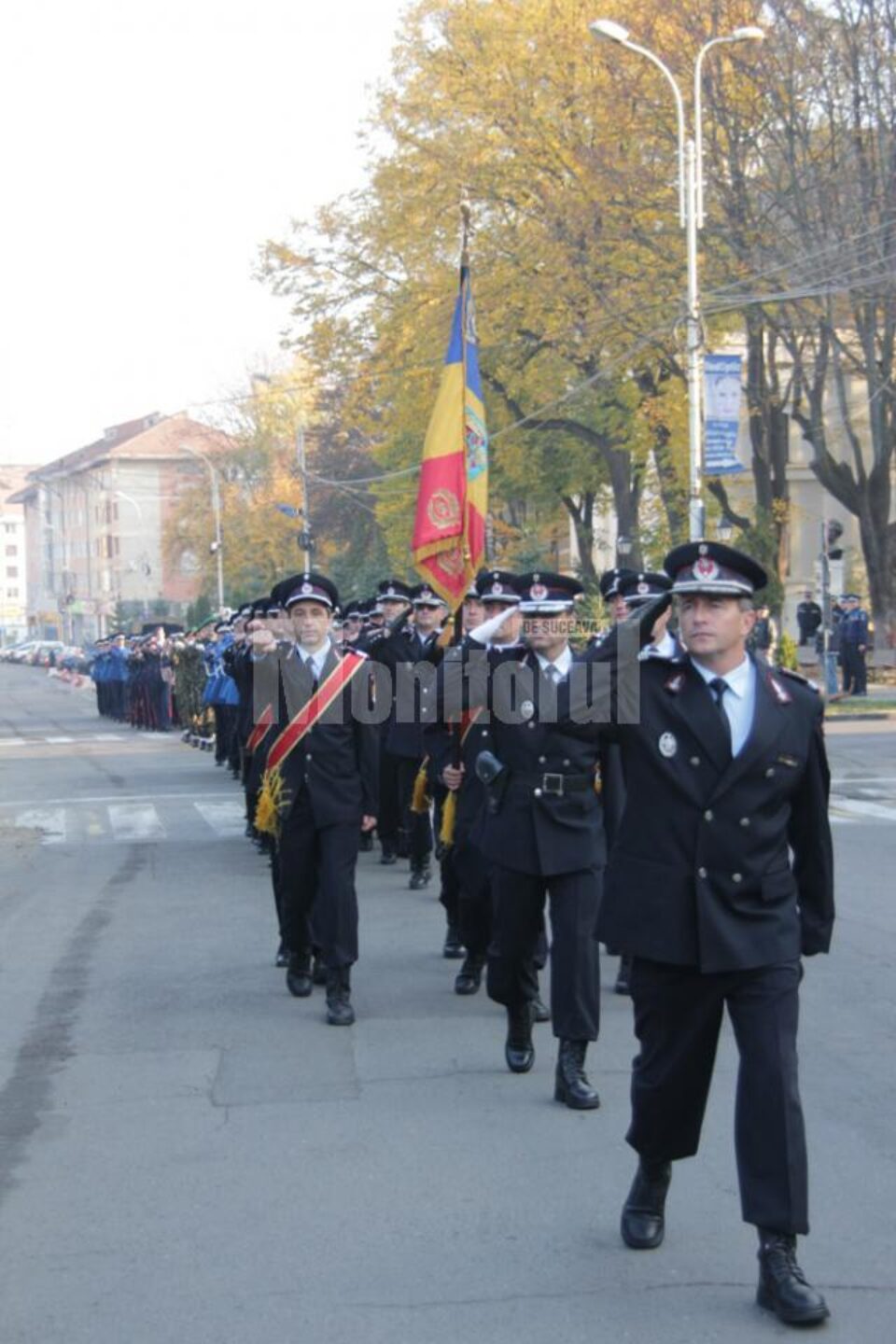 Detașamentul de onoare la momentul defilării