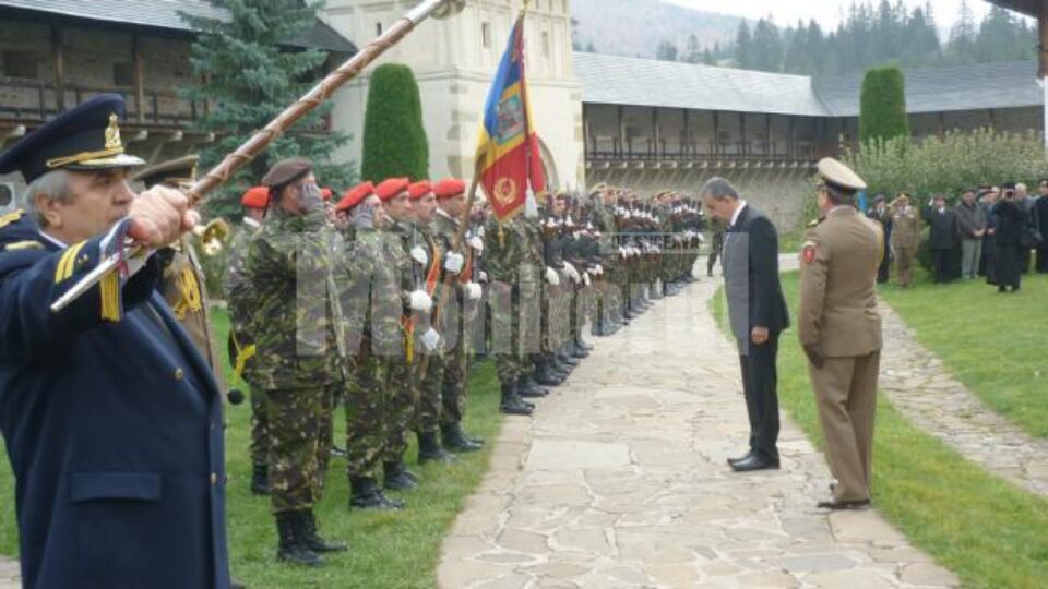 Ziua Armatei, sărbătorită și la Mănăstirea Putna
