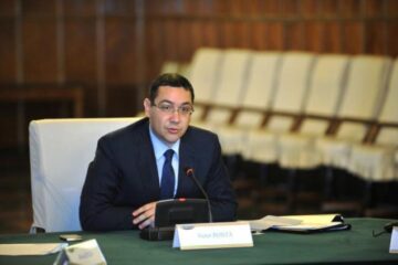 Premierul Ponta a cerut ca utilajele de deszăpezire să fie deja pregătite