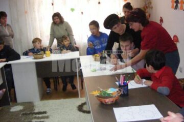 Spectacol și cadouri pentru copii cu dizabilități, la Humor