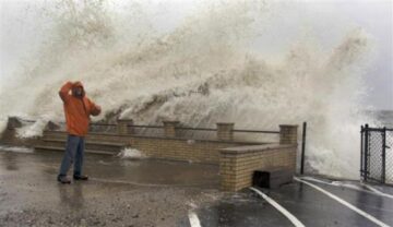Bilanțul Uraganului Sandy a ajuns la 32 de morți în Statele Unite și Canada Foto: REUTERS