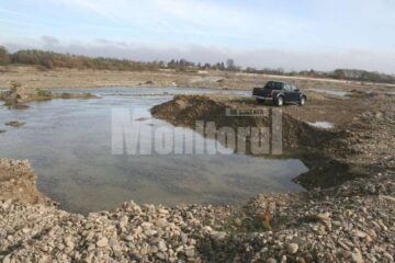 In seara de miercuri s-au exploatat ilegal peste 250 de mc de balast din albia riului Suceava
