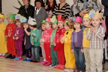 Grădinița „Prichindel” a organizat ieri a VII-a ediție a Carnavalului toamnei