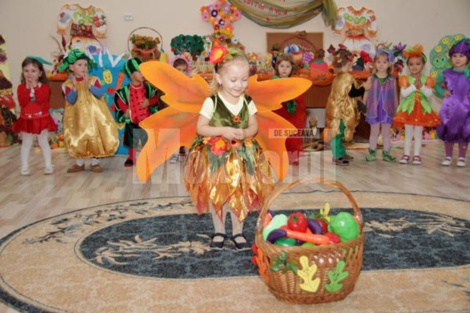 Grădinița „Prichindel” a organizat ieri a VII-a ediție a Carnavalului toamnei