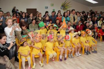 Grădinița „Prichindel” a organizat ieri a VII-a ediție a Carnavalului toamnei