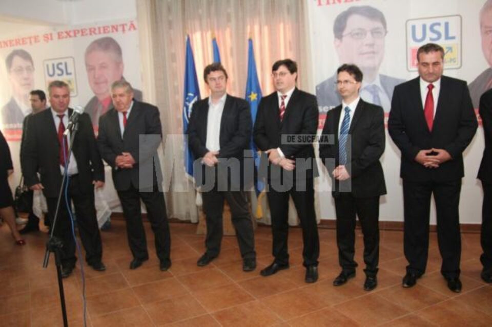 Gavril Mîrza și Tiberius Brădățan și-au lansat candidatura pentru Camera Deputaților și Senat în Cajvana Gavril Mîrza și Tiberius Brădățan și-au lansat candidatura pentru Camera Deputaților și Senat în Cajvana