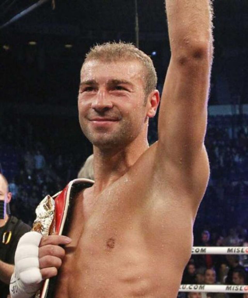 : Lucian Bute pare să-și fi revenit după înfrângerea dureroasă de la Nottingham