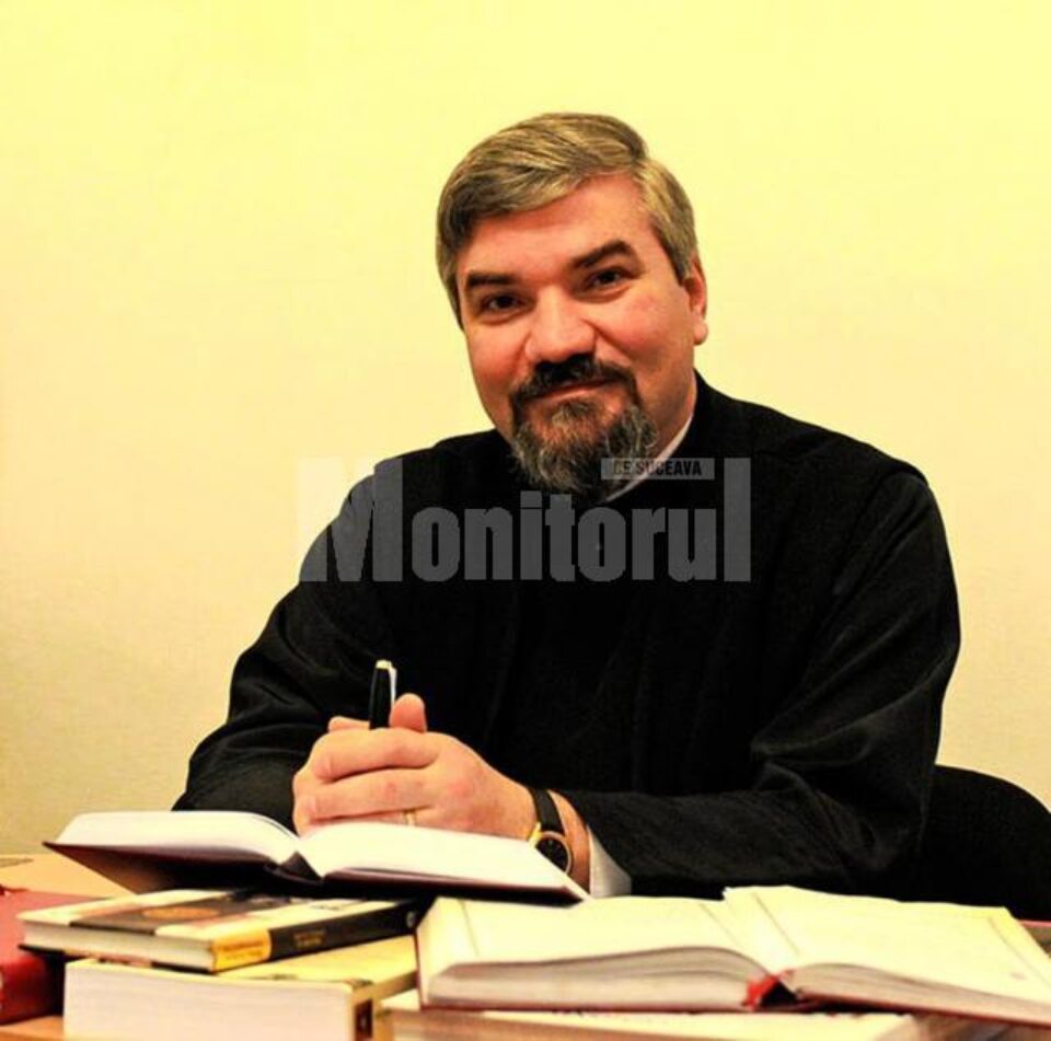 Pr. prof. univ. dr. Ioan C. Teșu