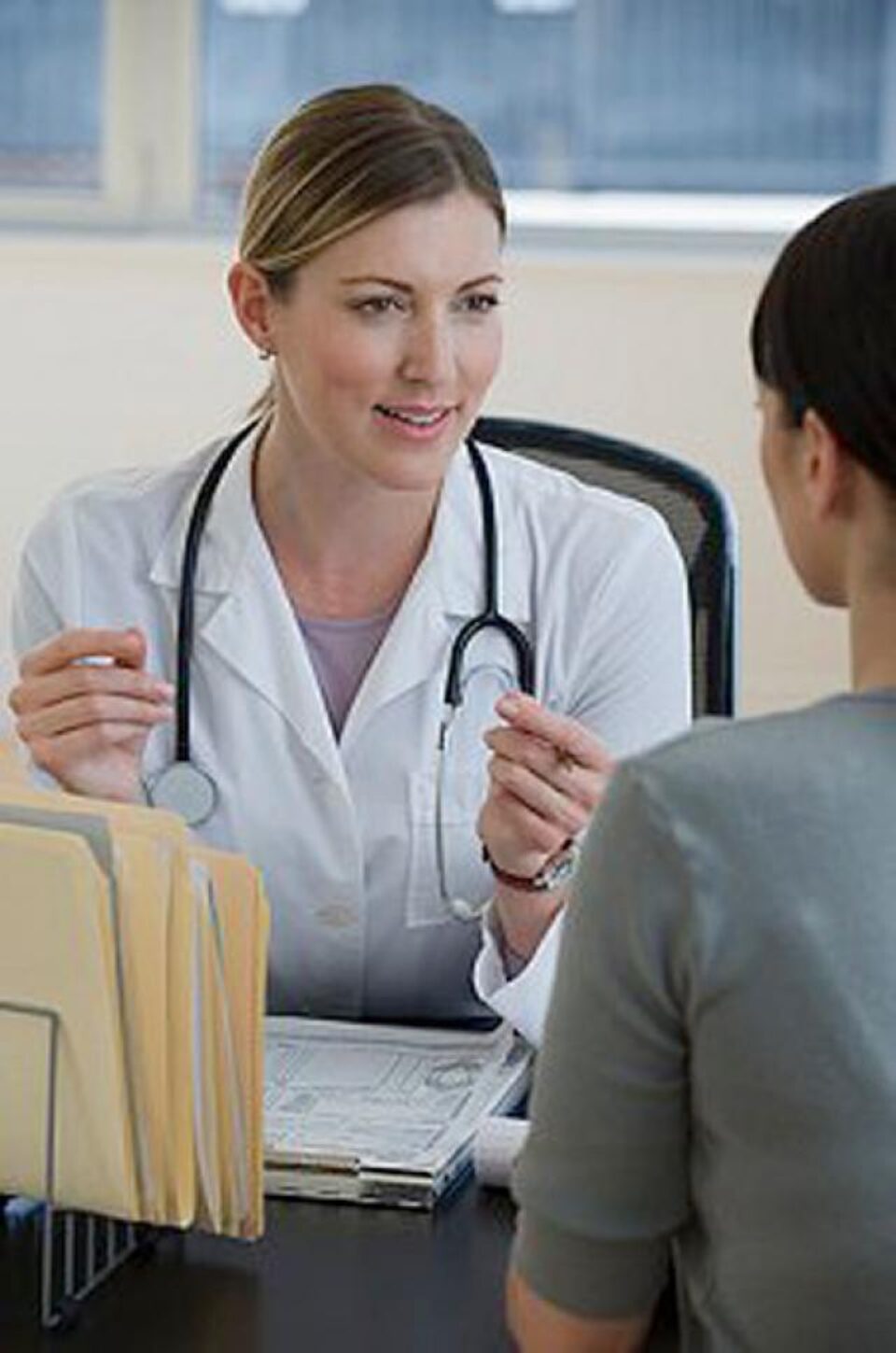 De testul Babeș Papanicolau pot beneficia toate femeile peste 25 de ani, indiferent că sunt sau nu asigurate medical. Foto: CORBIS De testul Babeș Papanicolau pot beneficia toate femeile peste 25 de ani, indiferent că sunt sau nu asigurate medical. Foto: CORBIS