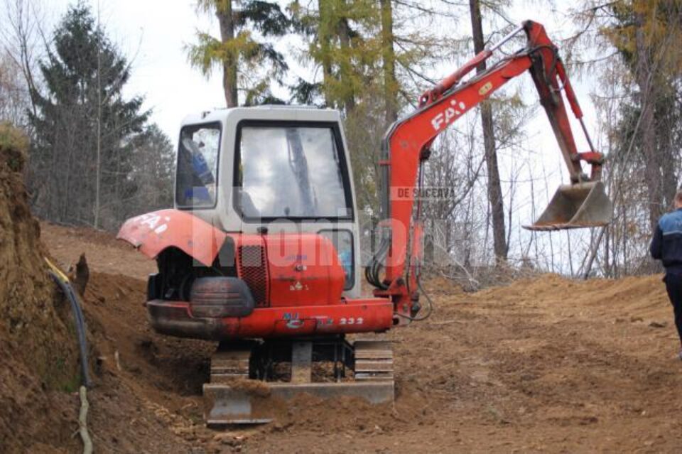 Lucrările la pârtia de sanie de stradă din Vatra Dornei continuă fără nici o jenă, deși autorizația de construcție nu există