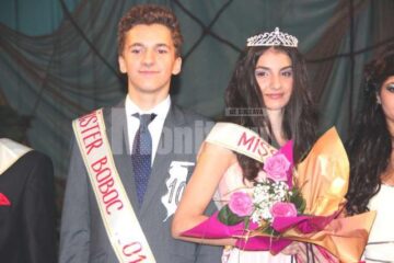 Miss Boboc Colegiul Naţional „Mihai Eminescu” Suceava a fost aleasă Ioana Sabina Todiraş, iar Mister Boboc a fost desemnat Ciprian Pozderie