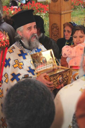 Preotul Constantin Diaconasu Biserica de la spitalul vechi