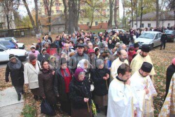 Zeci de credinciosi au luat parte la procesiune
